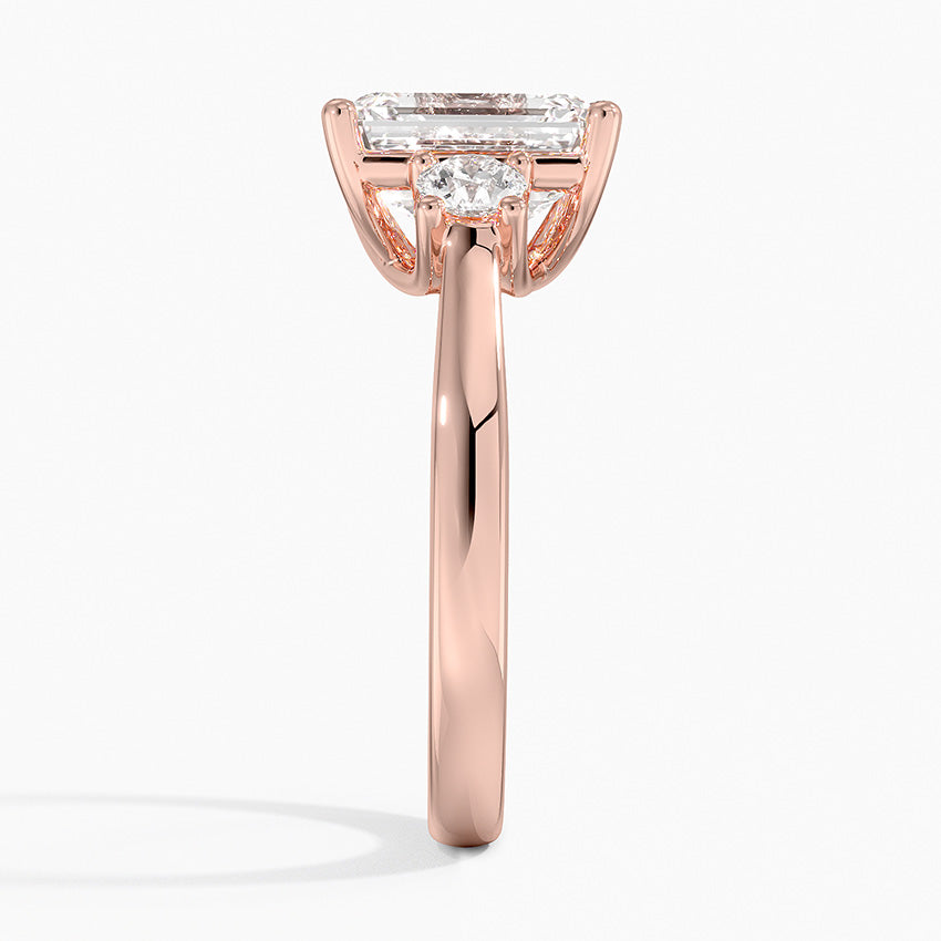 EMERALD & BRILLIANT CUT TRIO RING