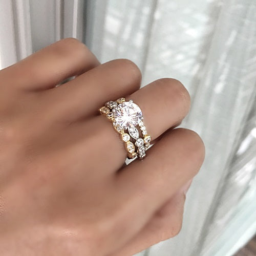 SOLITAIRE JAZZ ENGAGEMENT RING & TWO SWING JAZZ ETERNITY BANDS