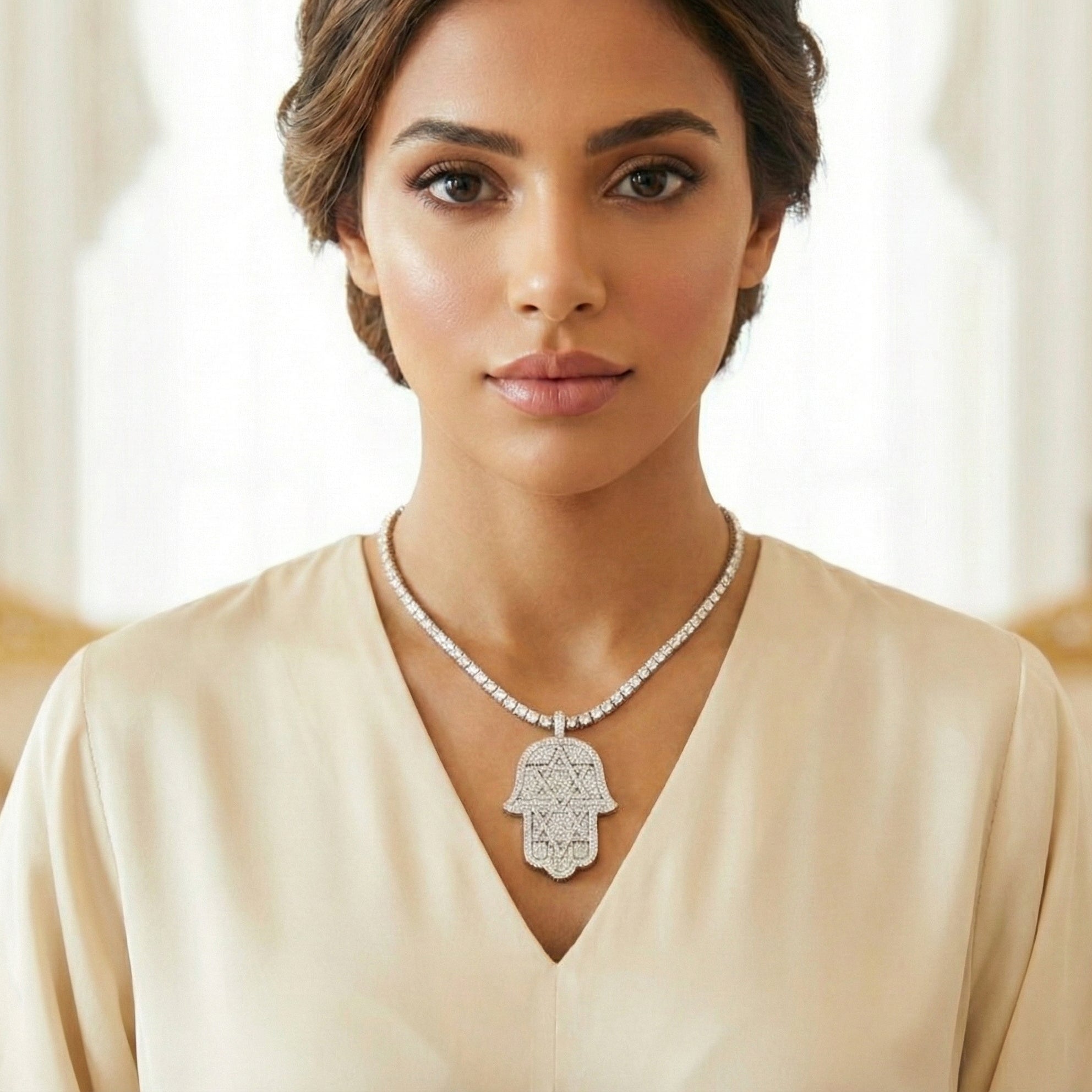 قلادة همسة مويسانيتي – ذهب أبيض – اللون D – VVS1