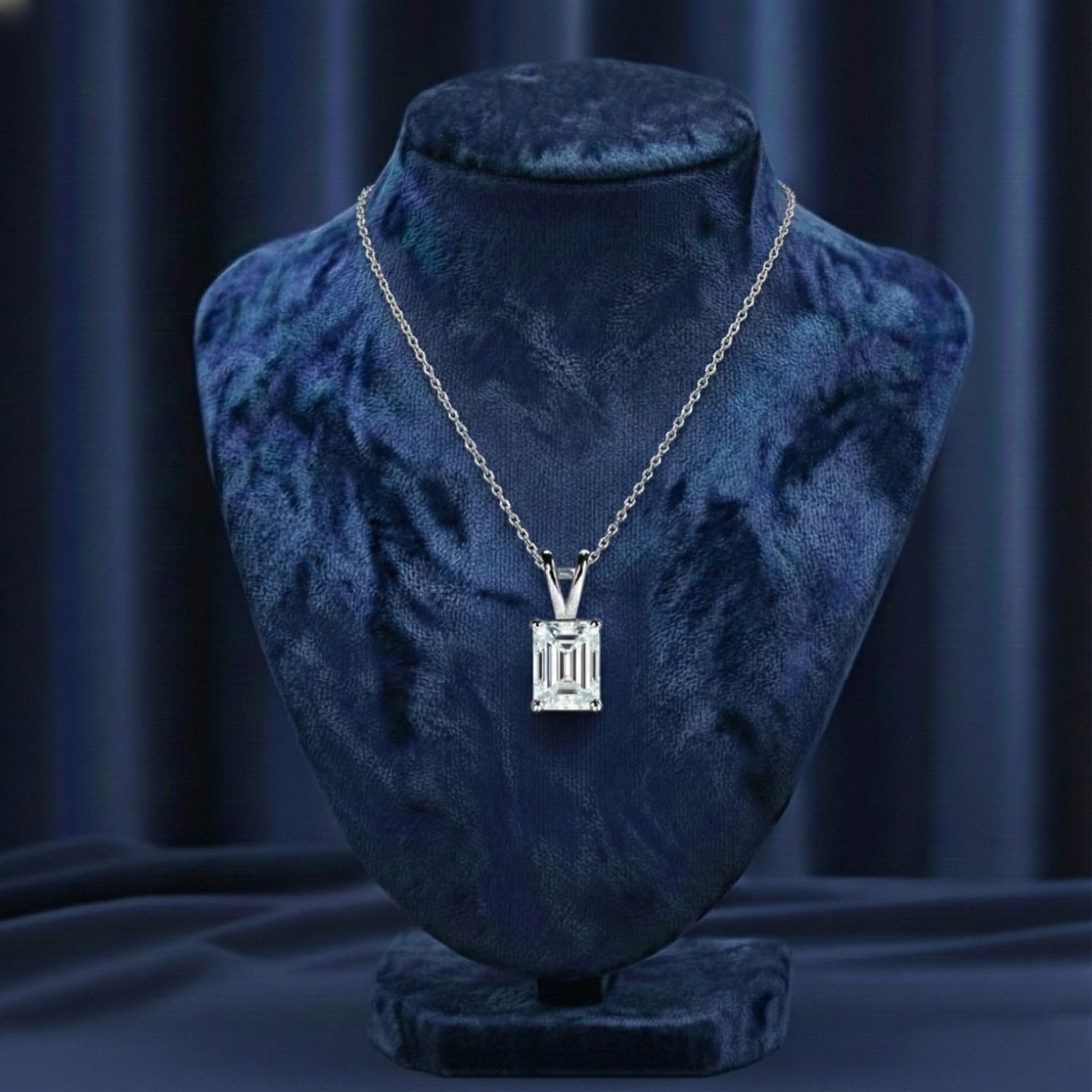 قلادة تالا مويسانيتي راديانت – ذهب أبيض – اللون D – VVS1