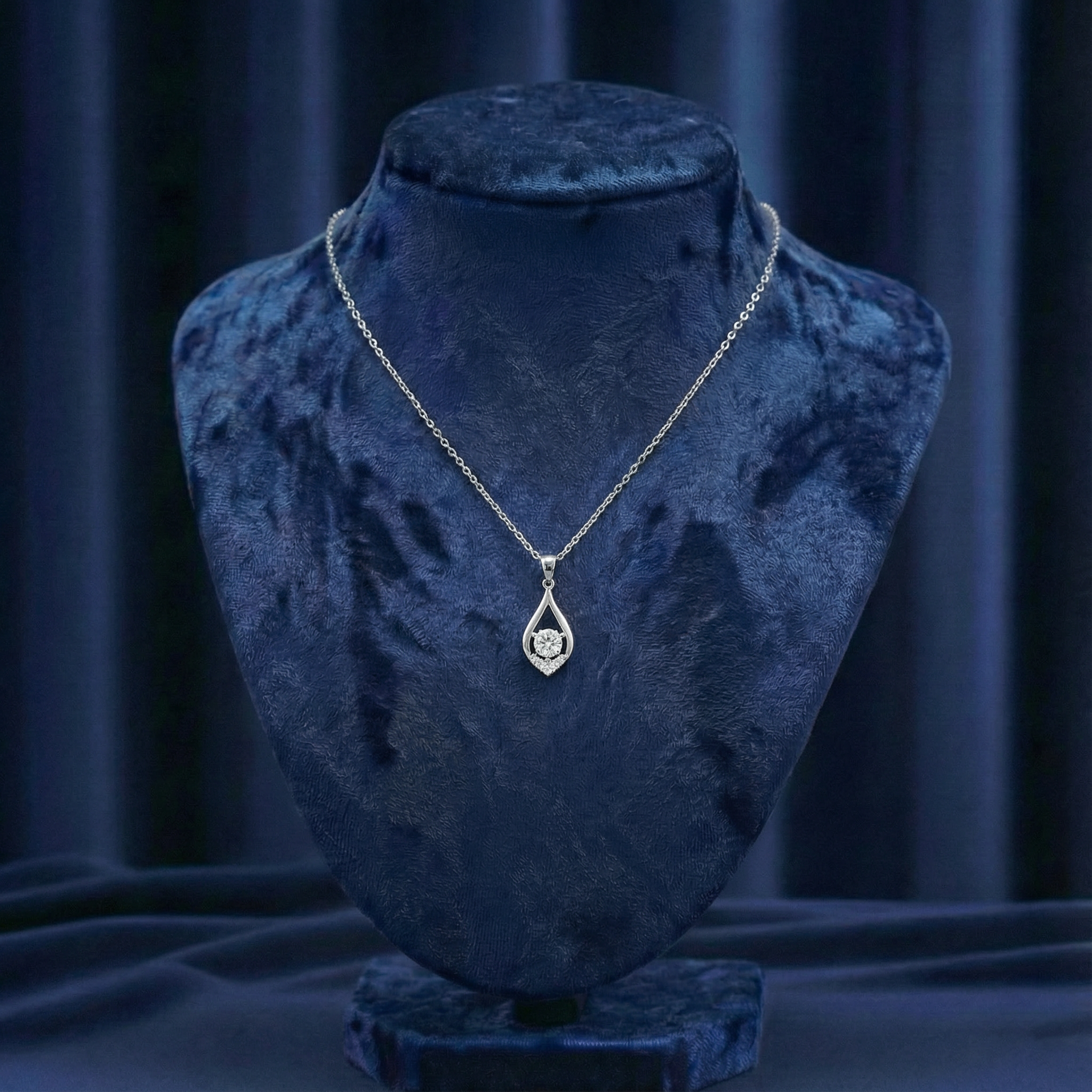 قلادة دانا الميسانيت المتدلية - ذهب أبيض - لون D - VVS1